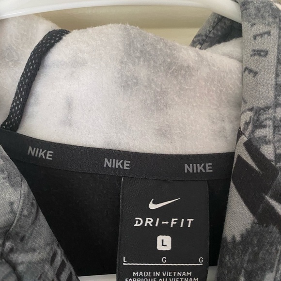 Black Nike Dri-fit Hoodie - Picture 2 of 2